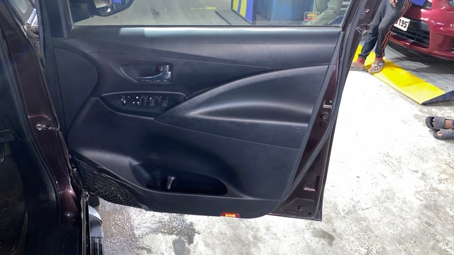 View Toyota Innova Crysta Image 34 Used Toyota Innova Crysta Image 34