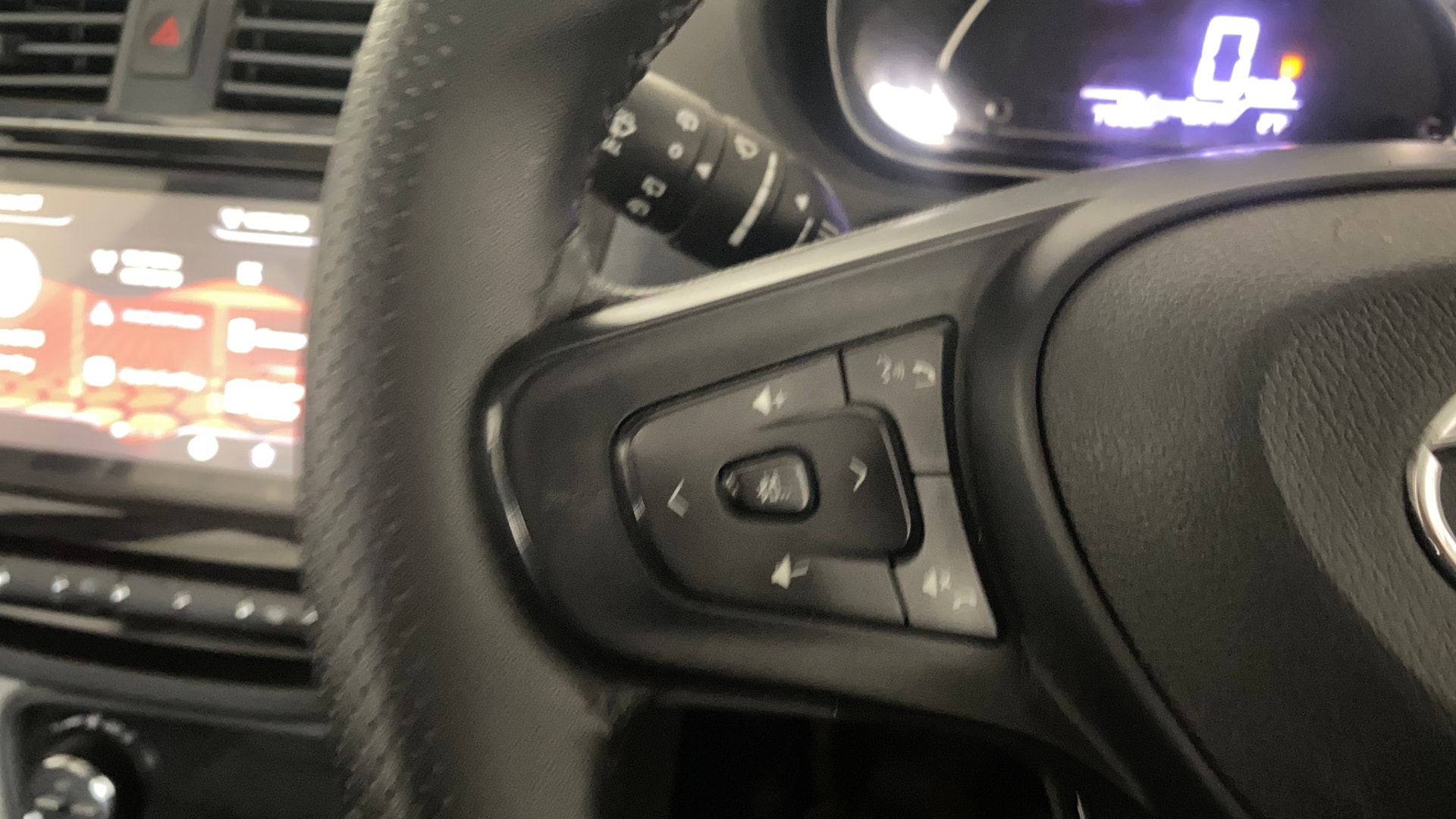 View 2020 Tata Tiago Revotorq XB Image 3 Used 2020 Tata Tiago Revotorq XB Image 3