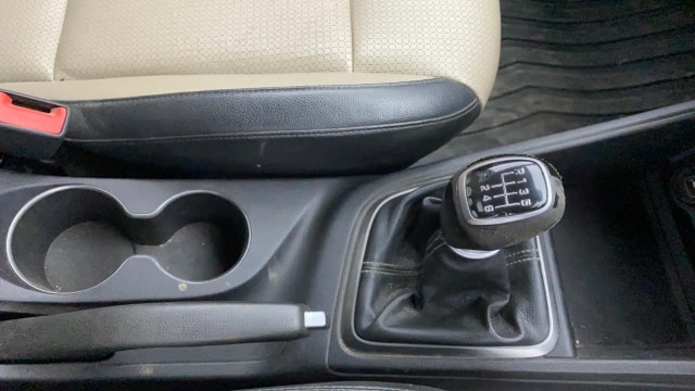 View Hyundai Verna Image 42 Used Hyundai Verna Image 42