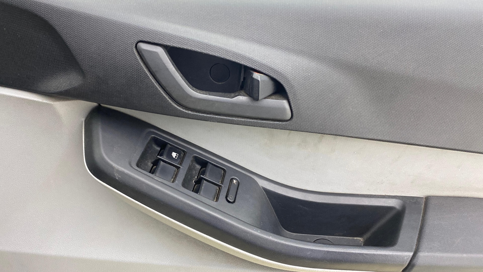 Used 2023 Tata Tiago Used 2023 Tata Tiago