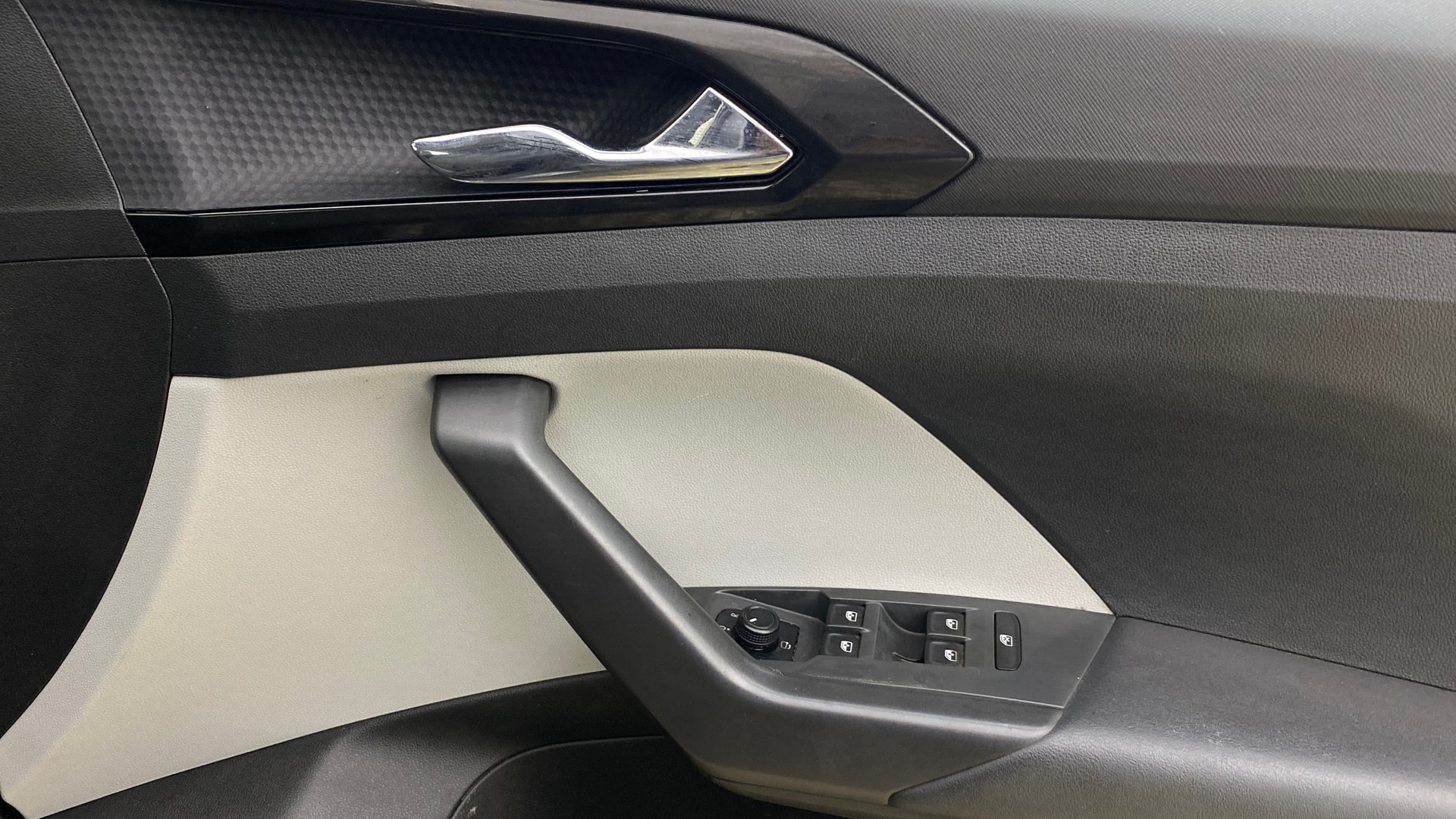 View 2024 Skoda Kushaq Style 1.0 TSI AT Image 39 Used 2024 Skoda Kushaq Style 1.0 TSI AT Image 39