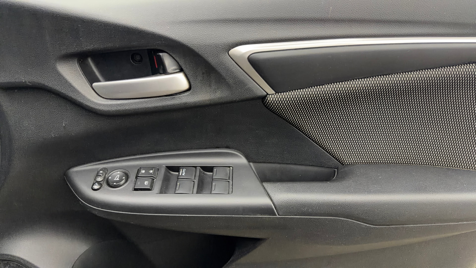 View 2019 Honda WR-V S MT Diesel Edge Edition Image 35 Used 2019 Honda WR-V S MT Diesel Edge Edition Image 35