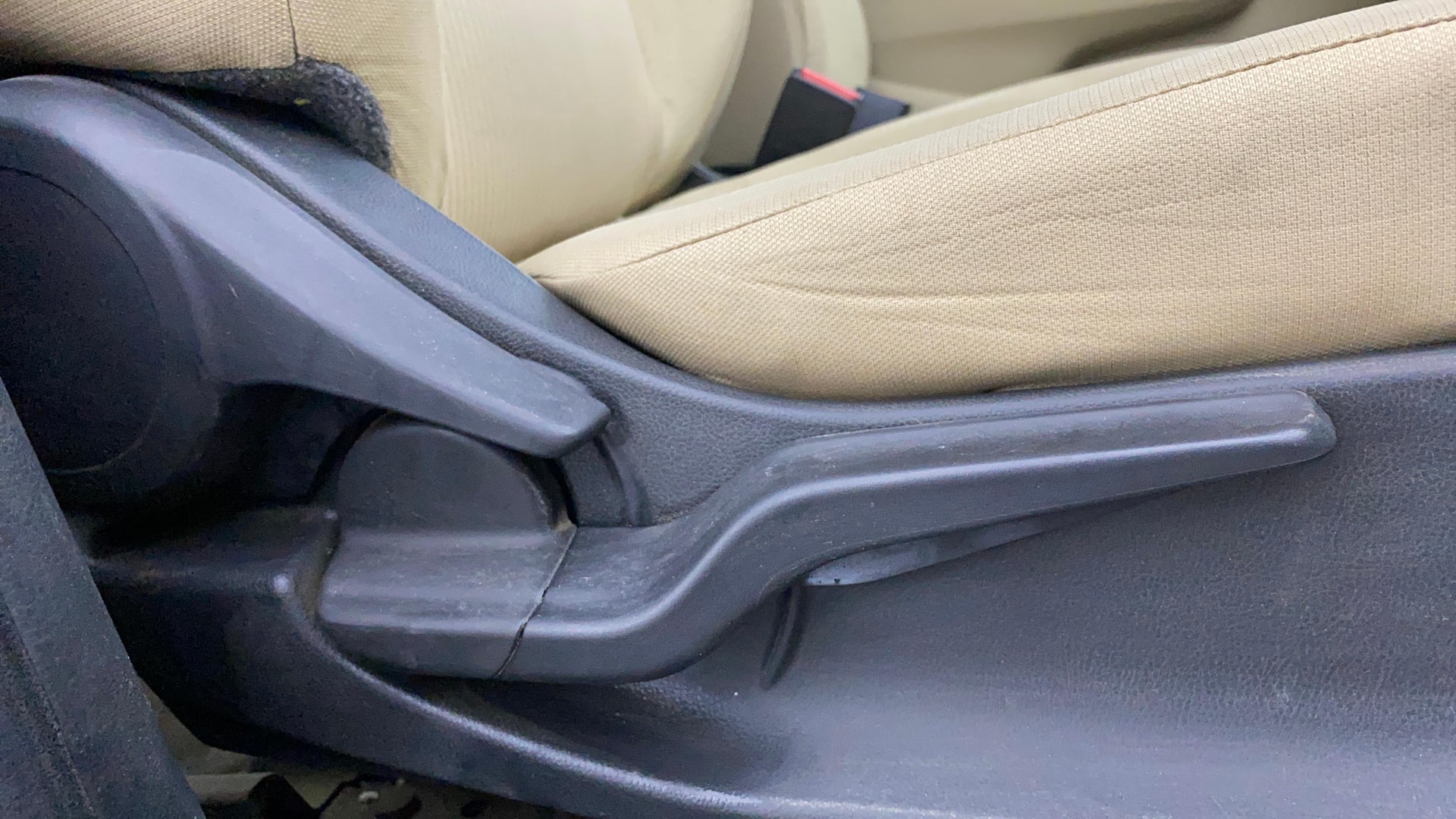 View 2019 Honda Amaze E MT Petrol BS IV Image 18 Used 2019 Honda Amaze E MT Petrol BS IV Image 18