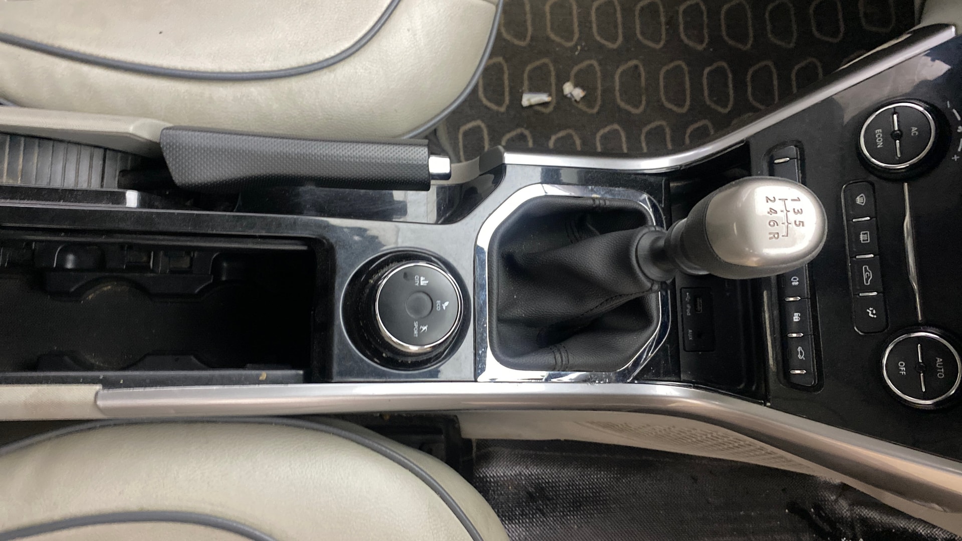 Used 2018 Tata Nexon Used 2018 Tata Nexon