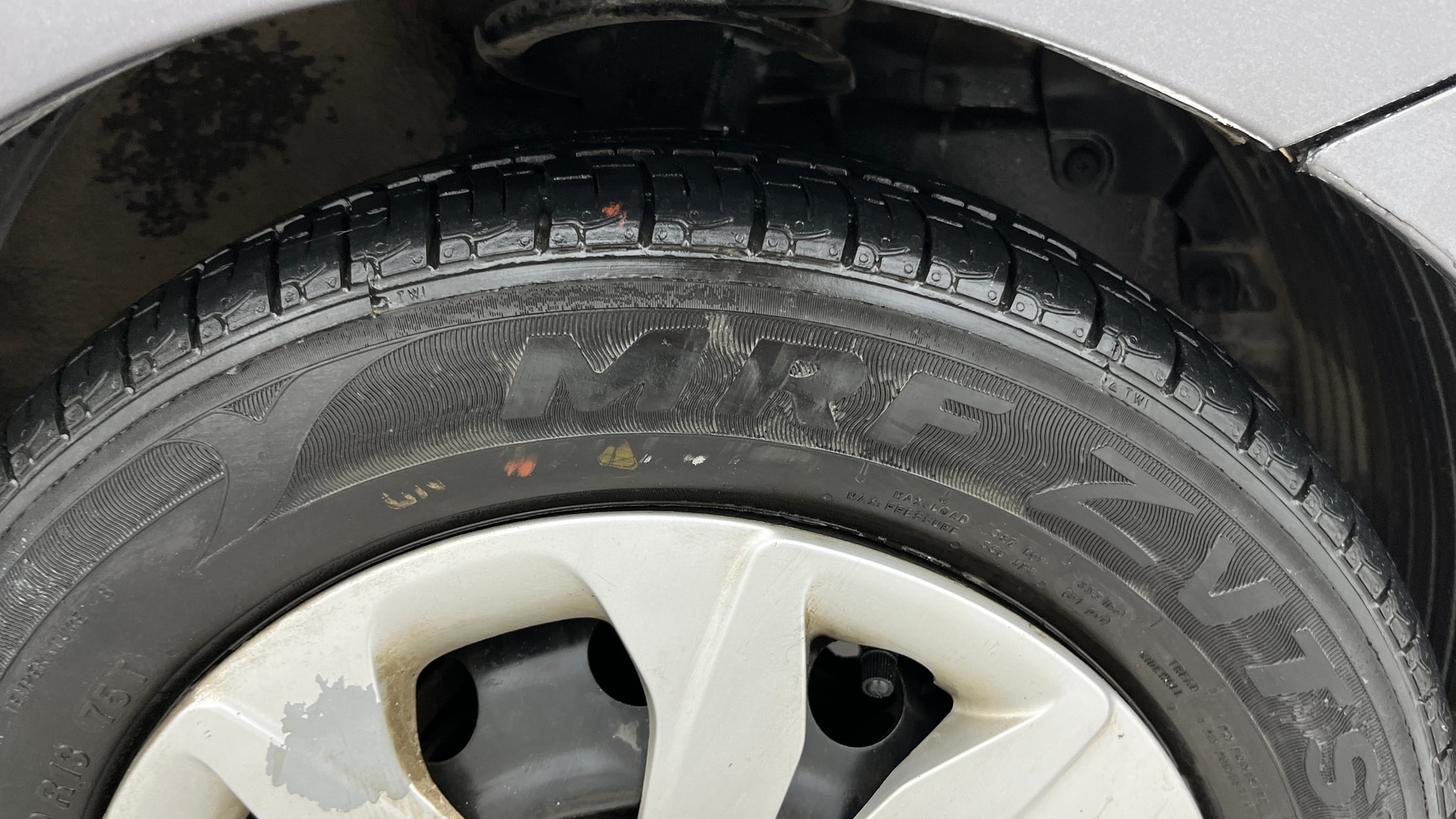 Used 2014 Hyundai EON Used 2014 Hyundai EON