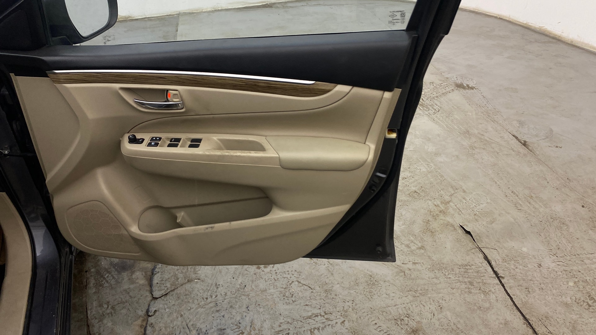 View 2022 Maruti Suzuki 1000 Base Variant Image 34 Used 2022 Maruti Suzuki 1000 Base Variant Image 34