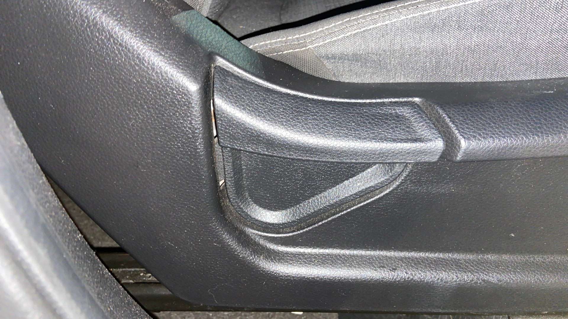 View 2021 Kia Sonet HTE Petrol Image 18 Used 2021 Kia Sonet HTE Petrol Image 18