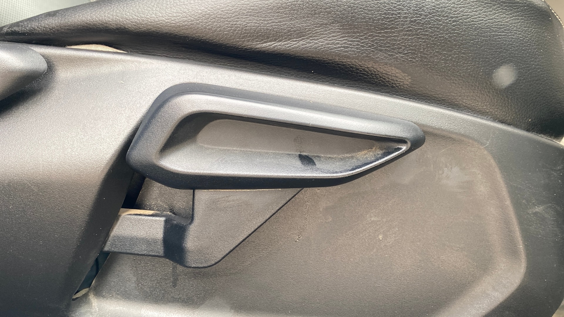 View 2022 Tata Nexon Revotron XE Image 11 Used 2022 Tata Nexon Revotron XE Image 11