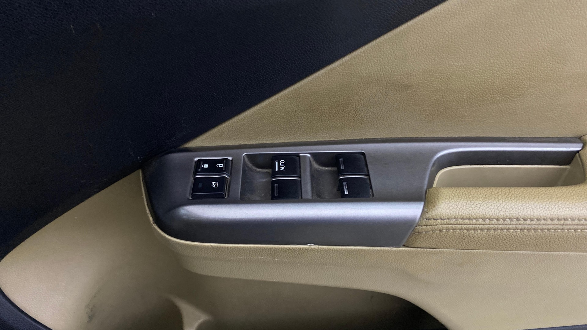 View 2018 Honda City ZX CVT Image 35 Used 2018 Honda City ZX CVT Image 35