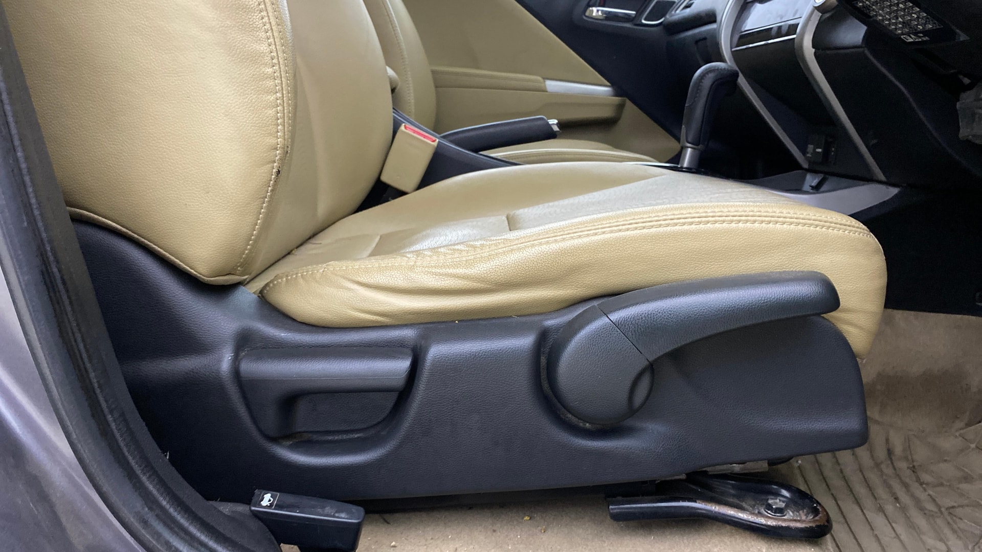 View 2018 Honda City ZX CVT Image 19 Used 2018 Honda City ZX CVT Image 19