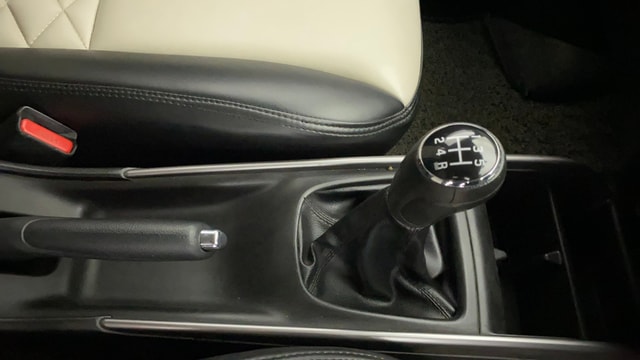 View Maruti Suzuki 1000 Image 37 Used Maruti Suzuki 1000 Image 37