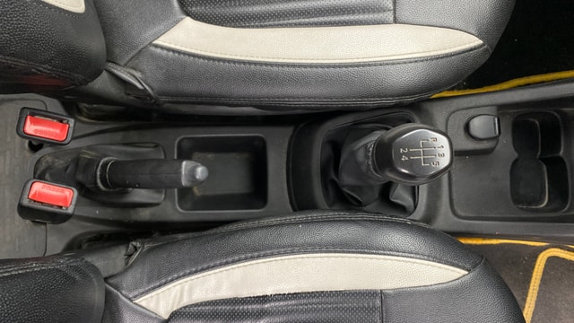 View Renault Kwid Image 37 Used Renault Kwid Image 37