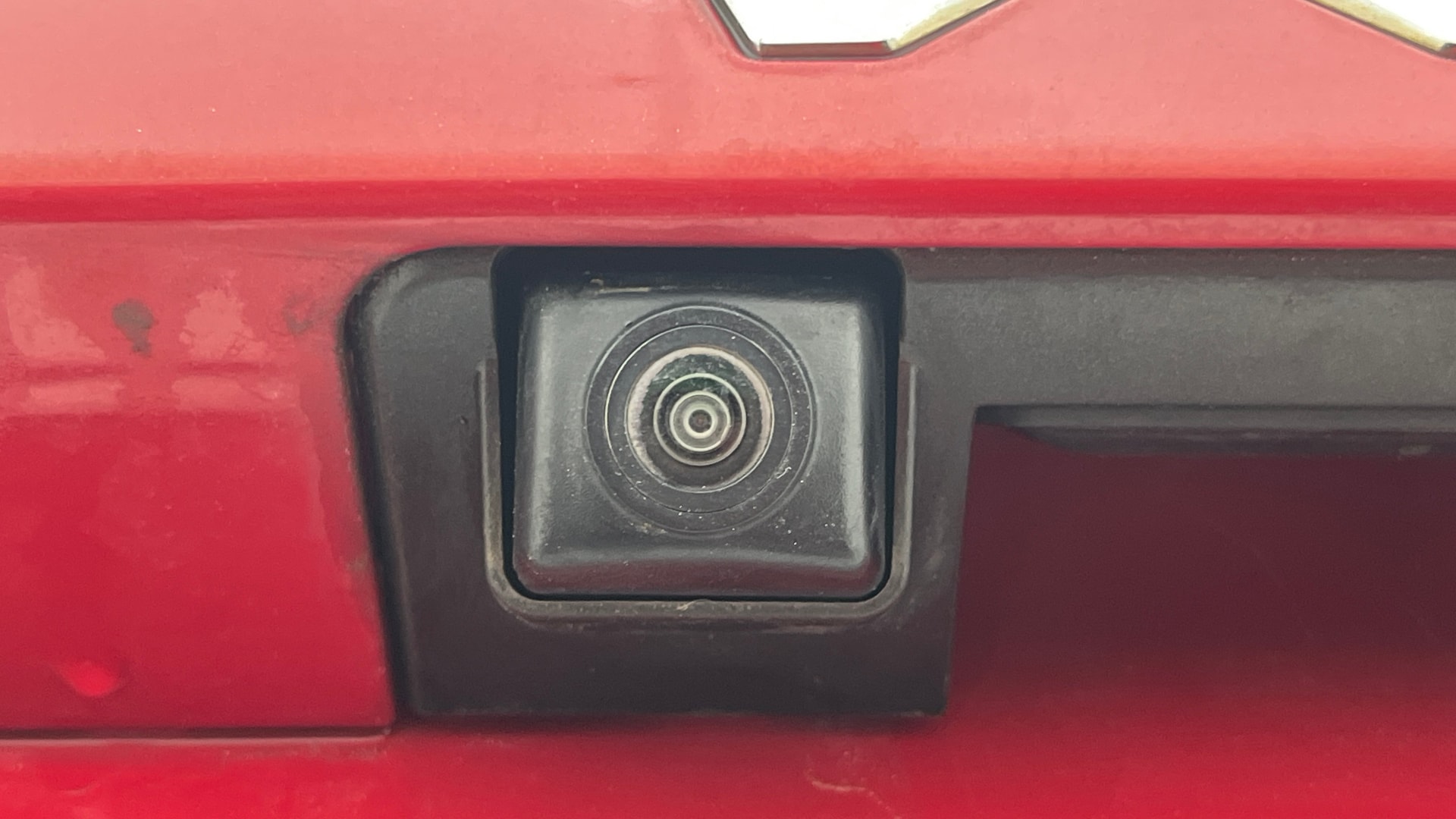 View 2023 Mahindra XUV300 W4 Petrol BS IV Image 24 Used 2023 Mahindra XUV300 W4 Petrol BS IV Image 24