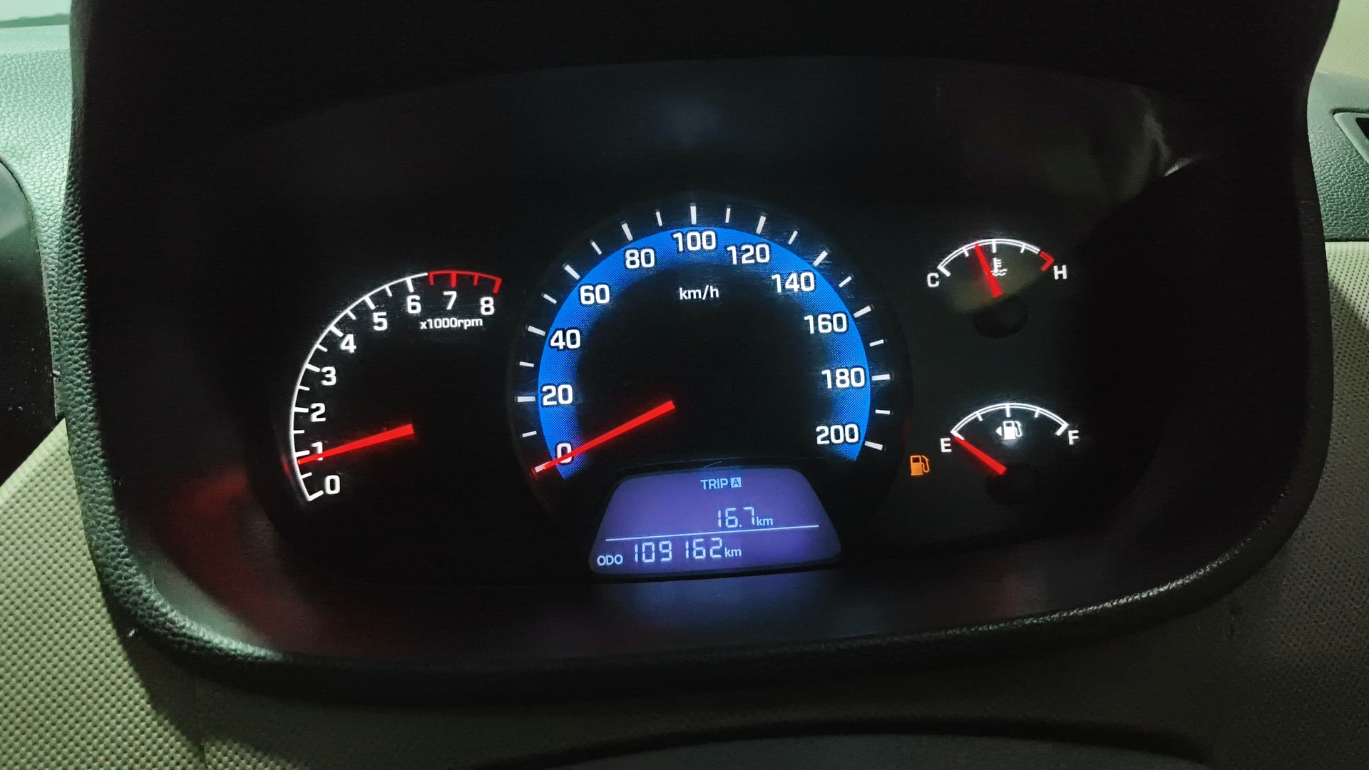 View 2015 Hyundai Xcent S Petrol Image 33 Used 2015 Hyundai Xcent S Petrol Image 33