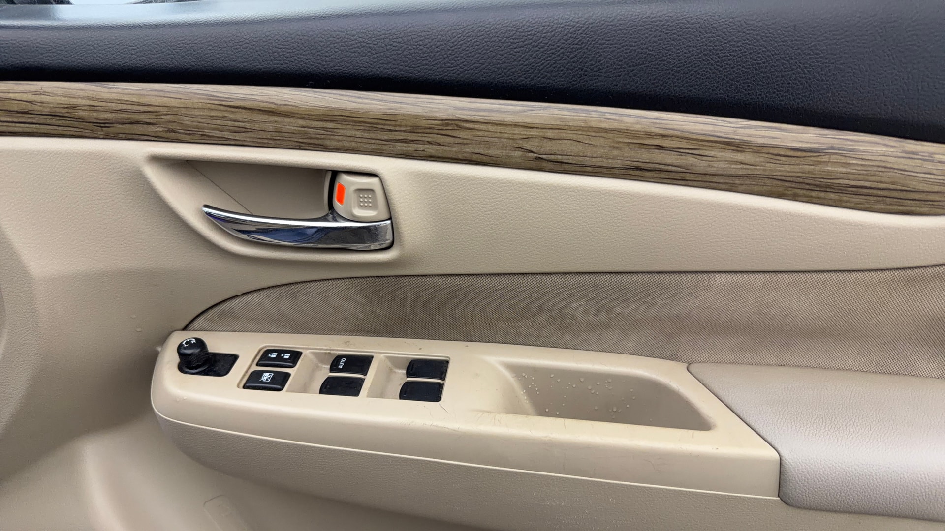 View 2019 Maruti Suzuki 1000 Base Variant Image 34 Used 2019 Maruti Suzuki 1000 Base Variant Image 34