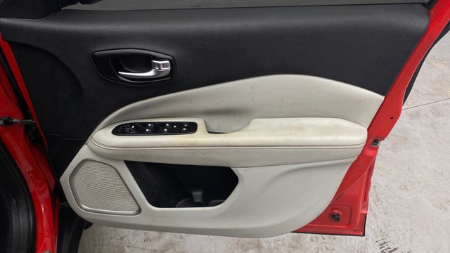 View Jeep Compass Image 38 Used Jeep Compass Image 38