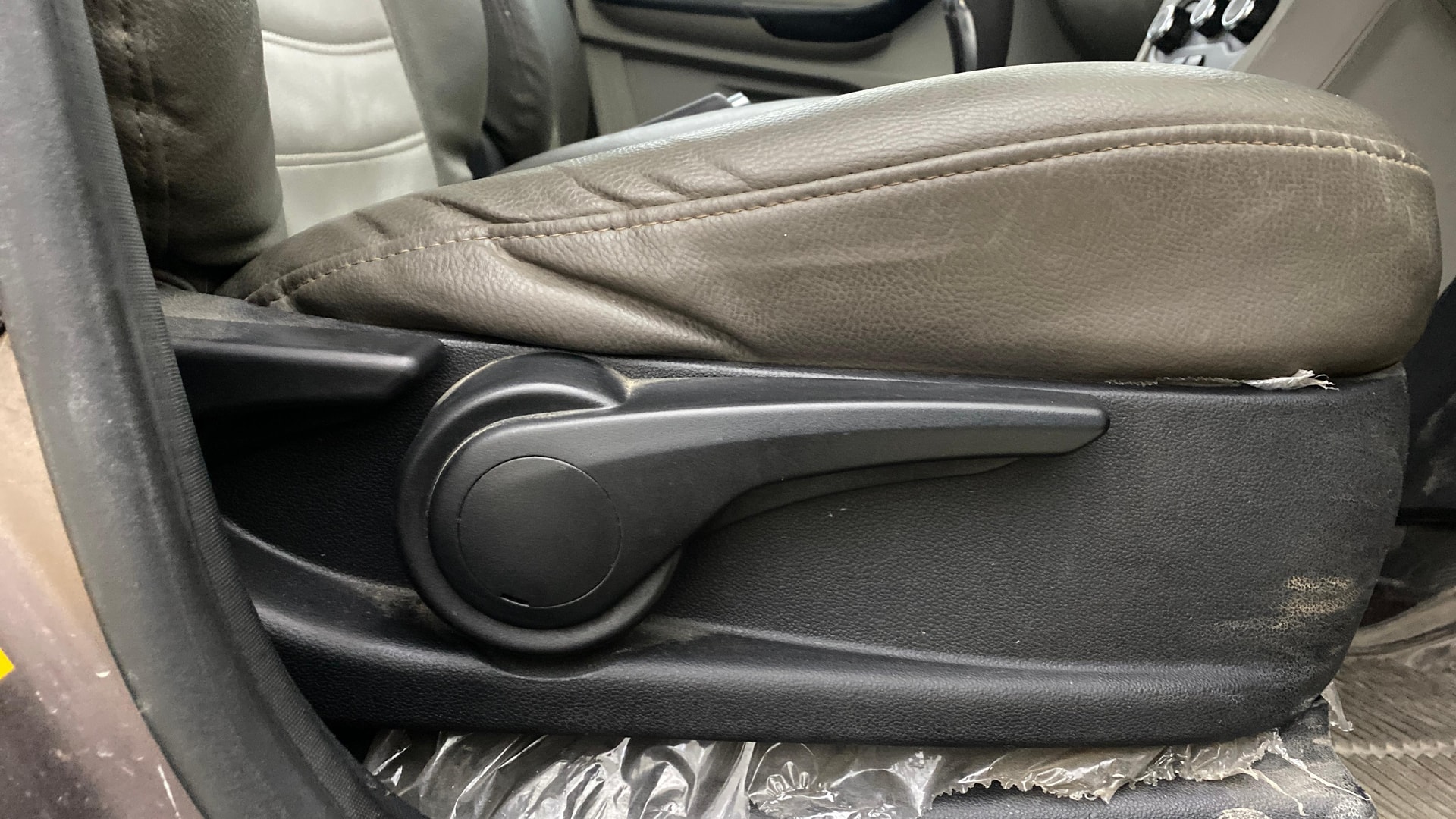 View 2017 Tata Tiago Revotorq XB Image 18 Used 2017 Tata Tiago Revotorq XB Image 18