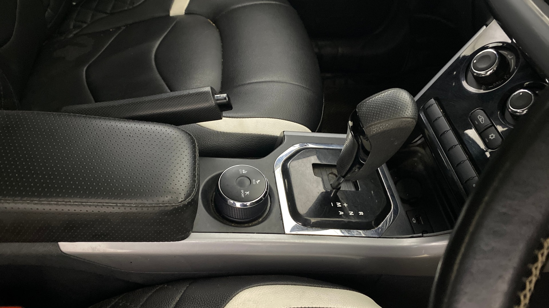 View 2021 Tata Nexon Revotron XE Image 39 Used 2021 Tata Nexon Revotron XE Image 39