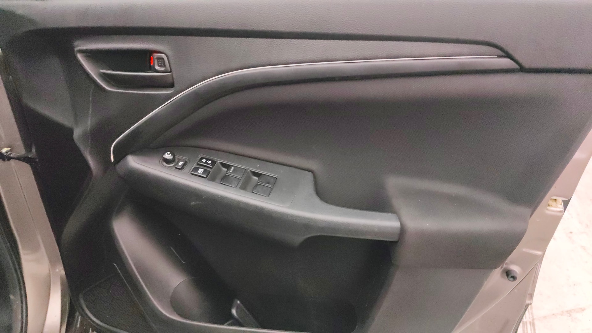 View 2023 Maruti Suzuki 1000 Base Variant Image 33 Used 2023 Maruti Suzuki 1000 Base Variant Image 33