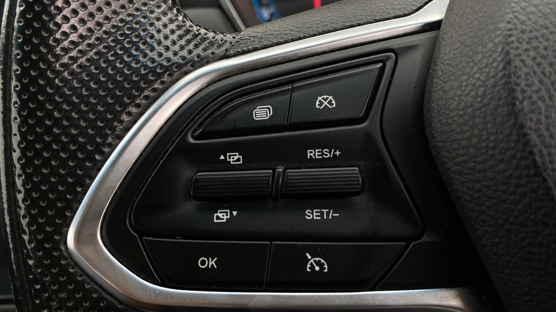 View 2019 MG Hector Sharp Petrol BS IV Image 3 Used 2019 MG Hector Sharp Petrol BS IV Image 3