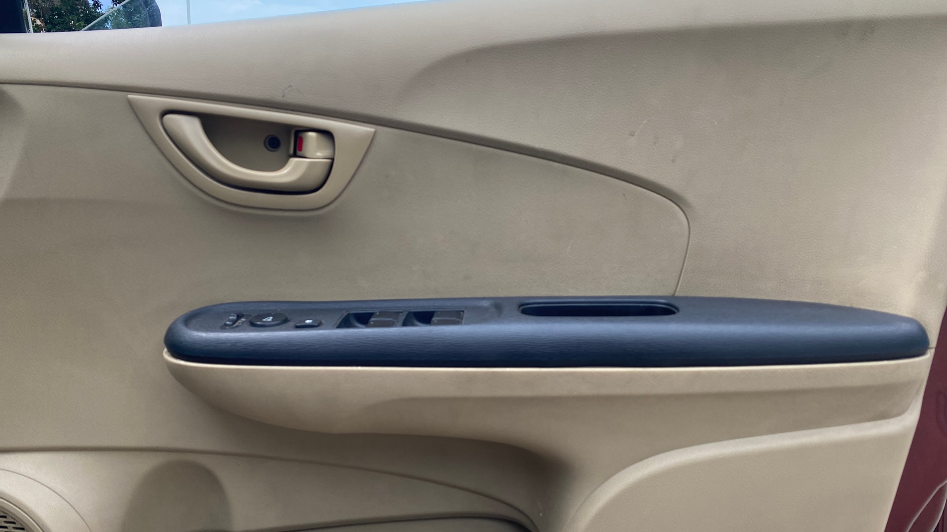 View 2014 Honda Amaze E MT Petrol BS IV Image 32 Used 2014 Honda Amaze E MT Petrol BS IV Image 32
