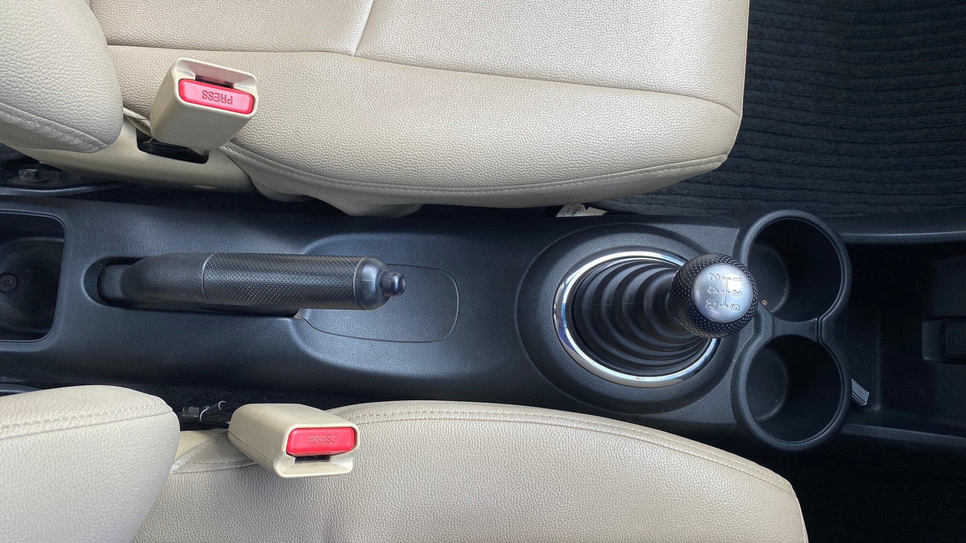 View 2014 Honda Amaze E MT Petrol BS IV Image 37 Used 2014 Honda Amaze E MT Petrol BS IV Image 37