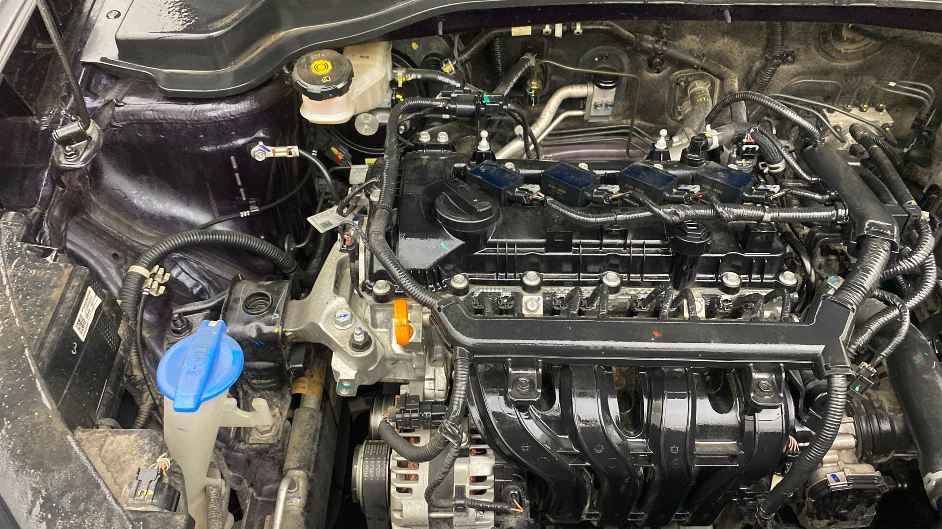 View 2023 Kia Sonet HTK Plus Petrol Image 3 Used 2023 Kia Sonet HTK Plus Petrol Image 3