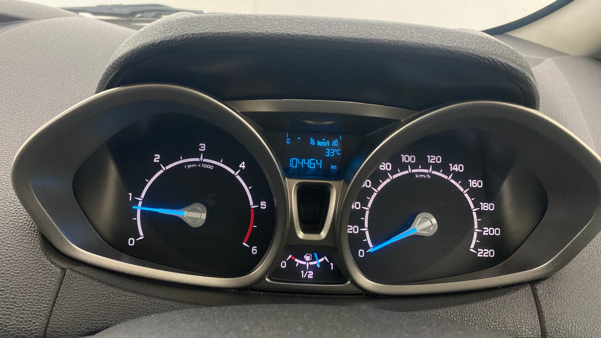 View 2015 Ford EcoSport 1.5 TDCi Diesel Ambiente BS IV Image 33 Used 2015 Ford EcoSport 1.5 TDCi Diesel Ambiente BS IV Image 33