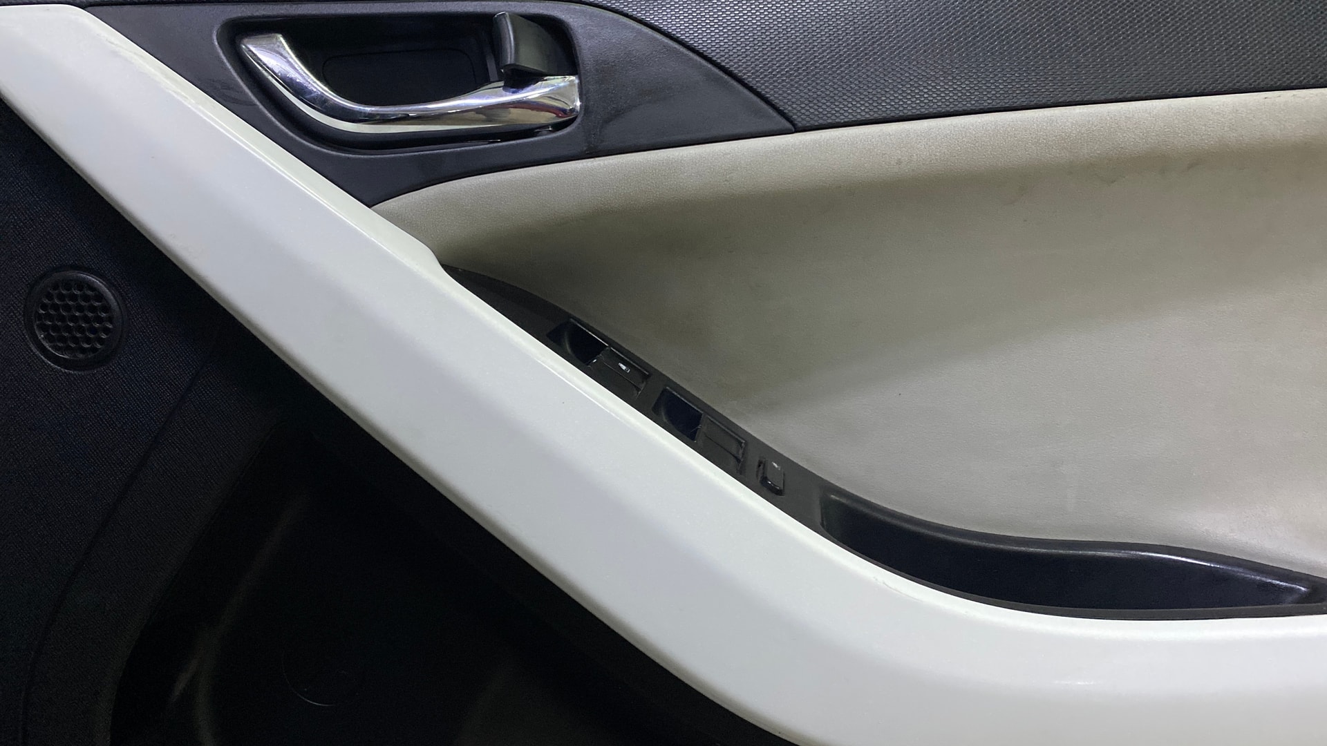 View 2024 Tata Nexon Revotron XE Image 41 Used 2024 Tata Nexon Revotron XE Image 41