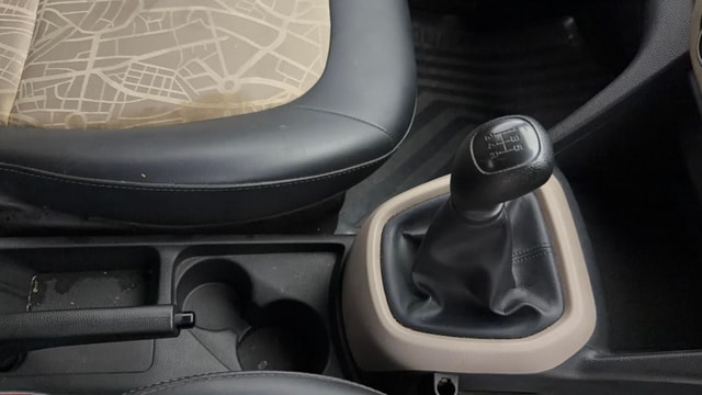 View Hyundai Grand i10 Image 37 Used Hyundai Grand i10 Image 37
