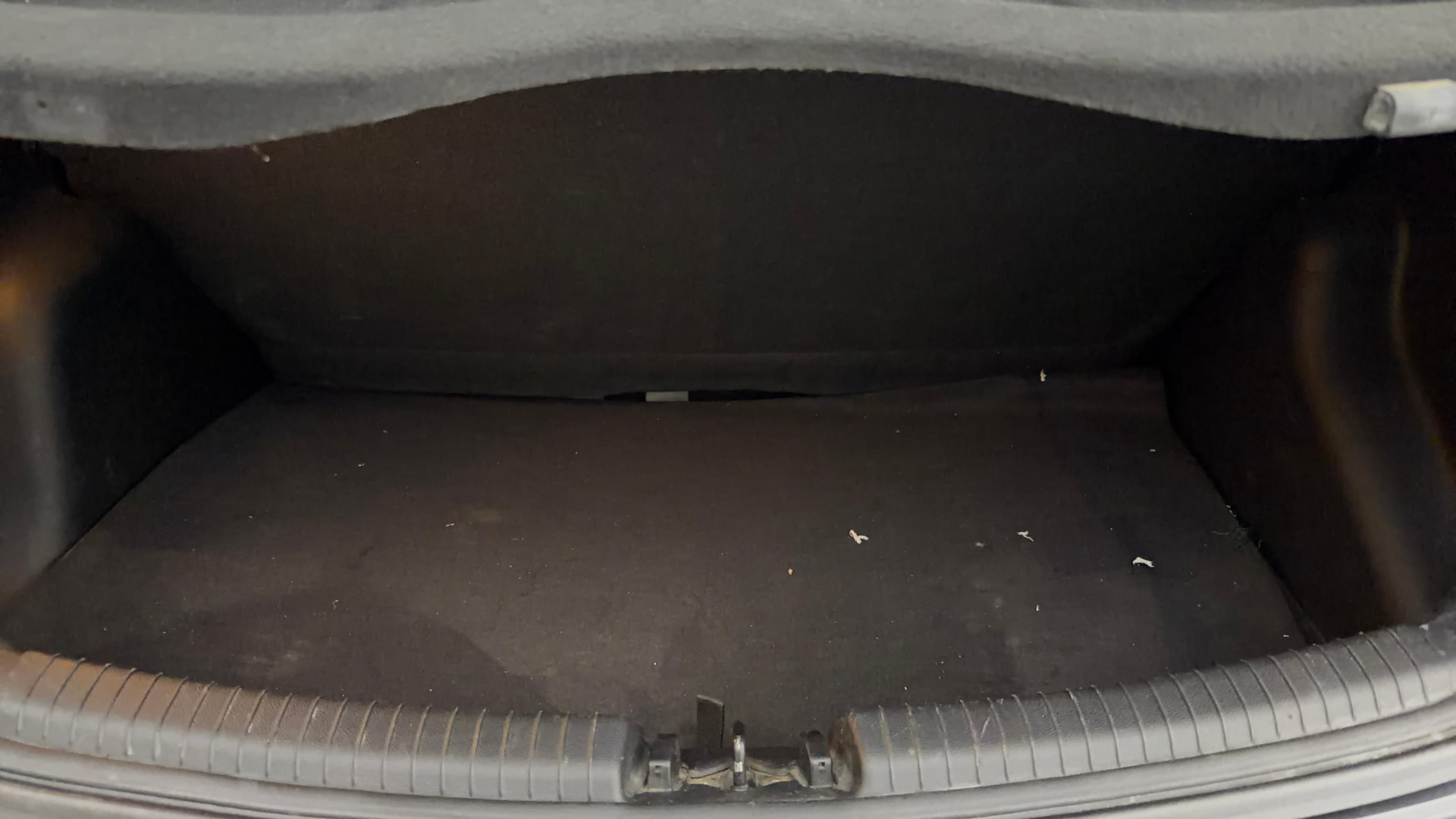 View 2015 Hyundai Grand i10 Magna 1.2 Kappa VTVT Image 10 Used 2015 Hyundai Grand i10 Magna 1.2 Kappa VTVT Image 10