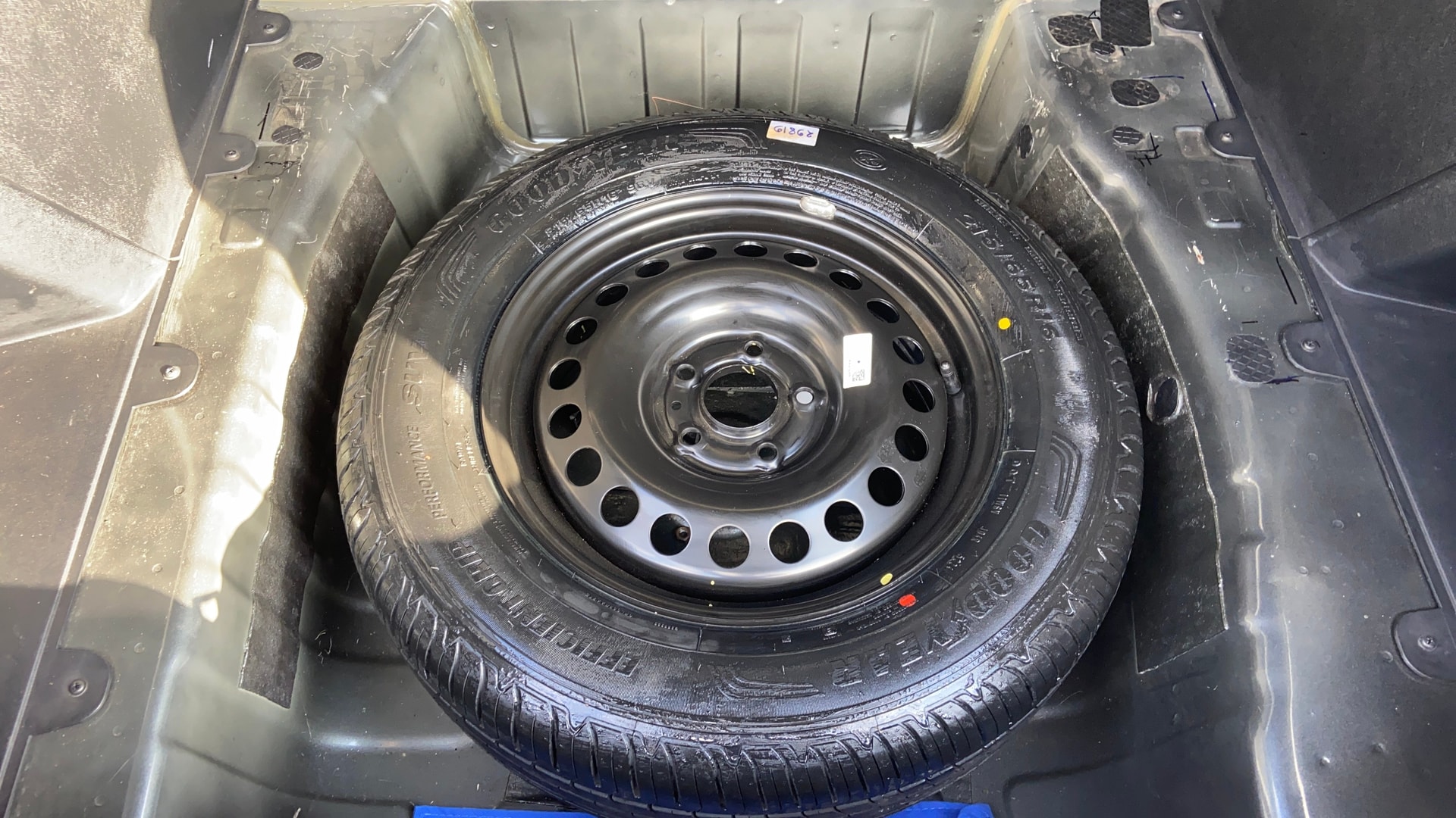 View 2025 Tata Curvv Smart 1.2 Revotron Petrol 6MT Image 26 Used 2025 Tata Curvv Smart 1.2 Revotron Petrol 6MT Image 26