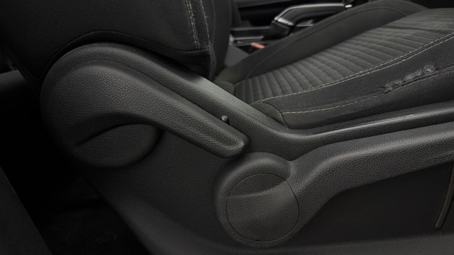 View Mahindra XUV700 Image 18 Used Mahindra XUV700 Image 18