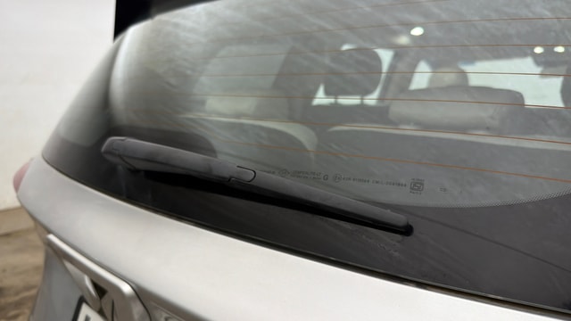 View Mahindra XUV700 Image 25 Used Mahindra XUV700 Image 25