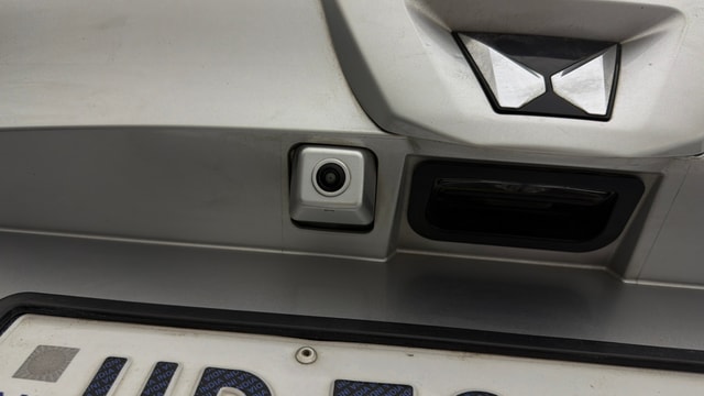 View Mahindra XUV700 Image 17 Used Mahindra XUV700 Image 17