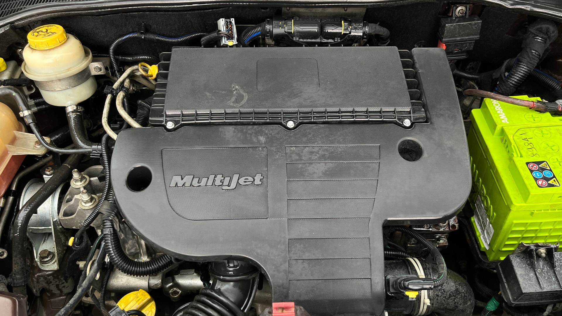 View 2015 Fiat Avventura Emotion 1.3L MULTIJET Diesel Image 40 Used 2015 Fiat Avventura Emotion 1.3L MULTIJET Diesel Image 40