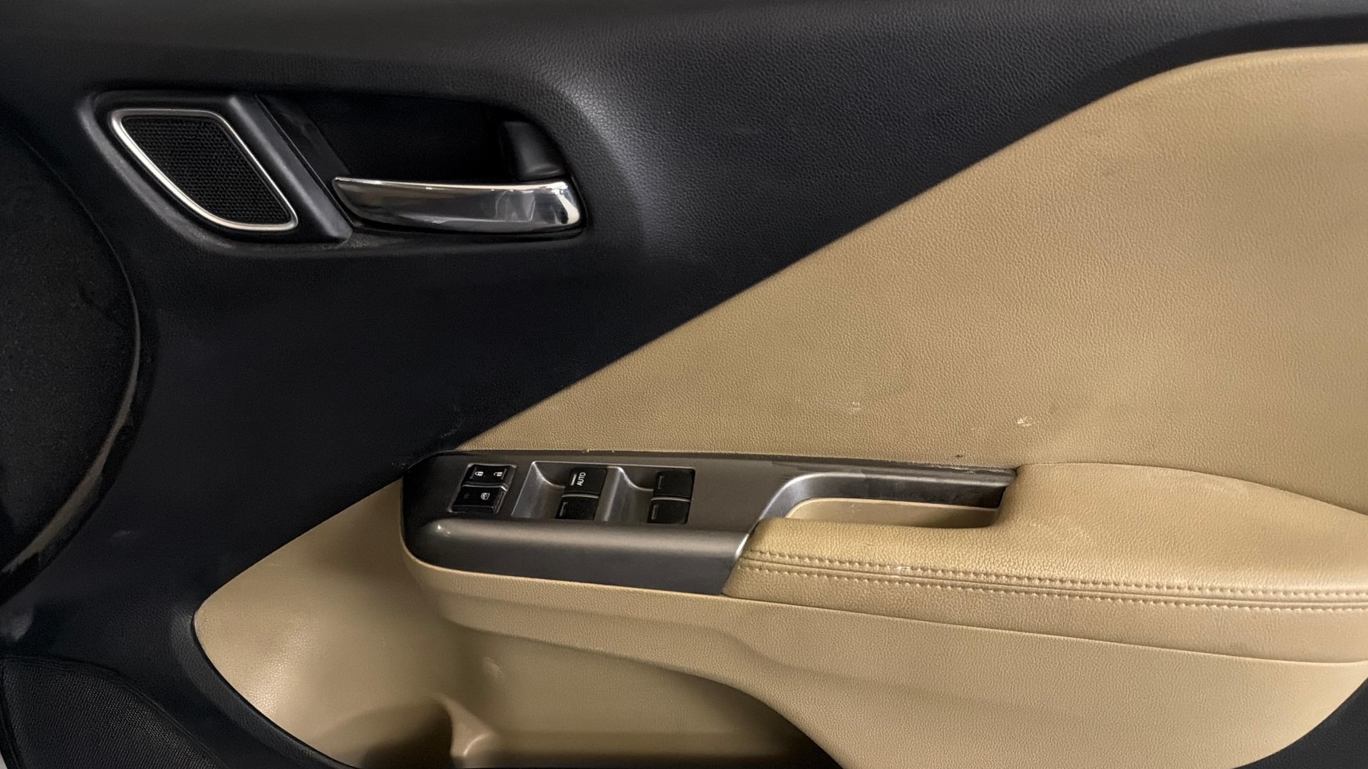 View 2017 Honda City ZX CVT Image 35 Used 2017 Honda City ZX CVT Image 35