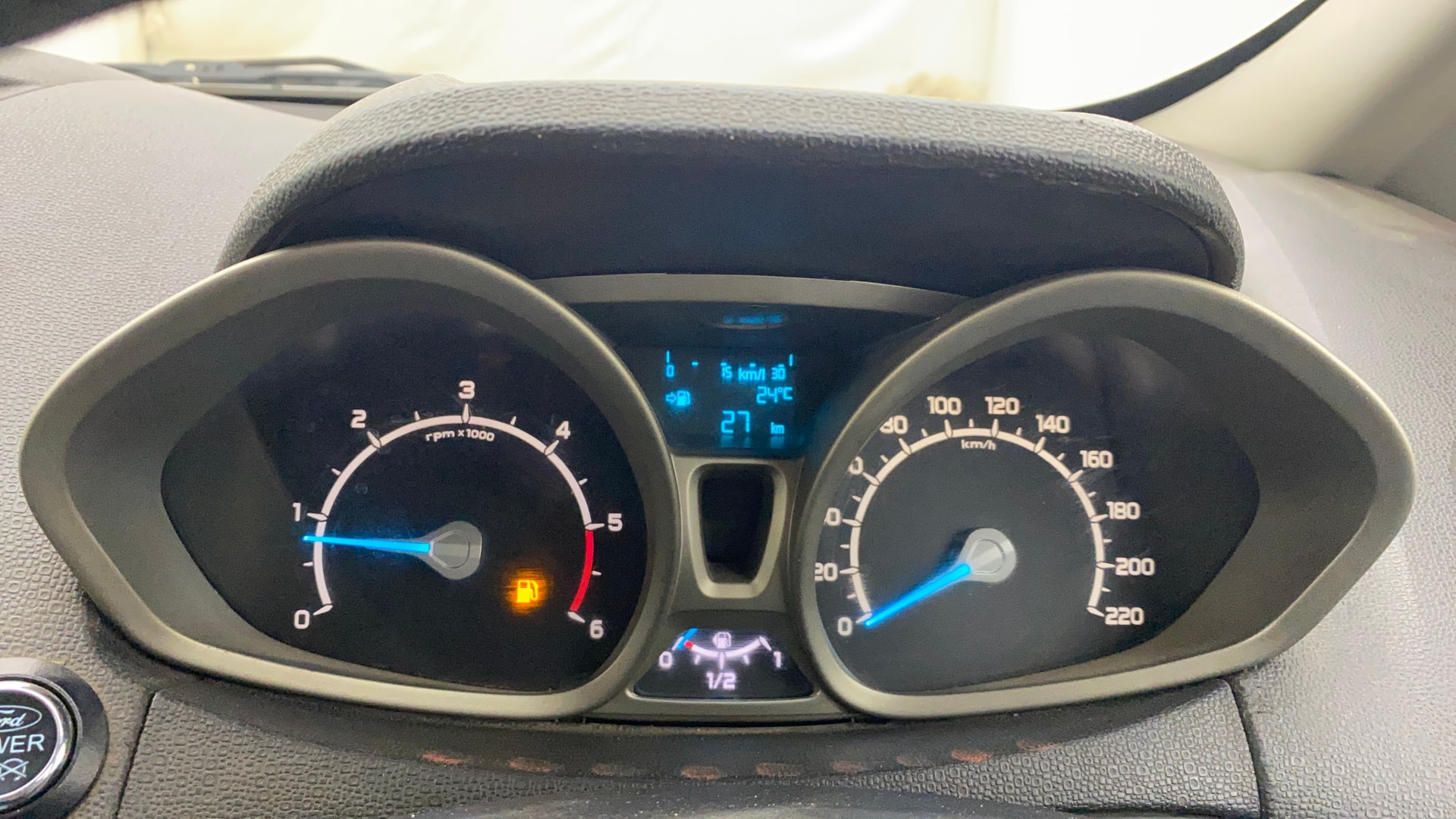 View 2016 Ford EcoSport 1.5 TDCi Diesel Ambiente BS IV Image 19 Used 2016 Ford EcoSport 1.5 TDCi Diesel Ambiente BS IV Image 19