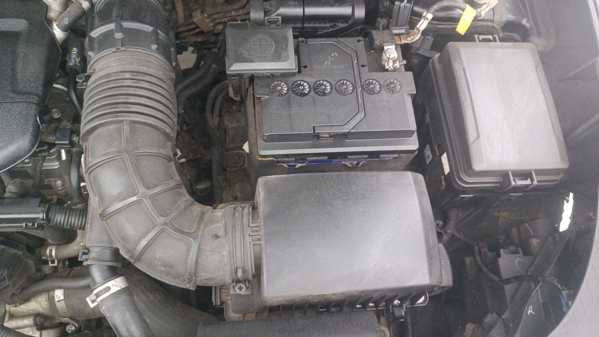 View 2023 Hyundai Venue S (O) 1.0 Turbo Petrol MT Image 14 Used 2023 Hyundai Venue S (O) 1.0 Turbo Petrol MT Image 14