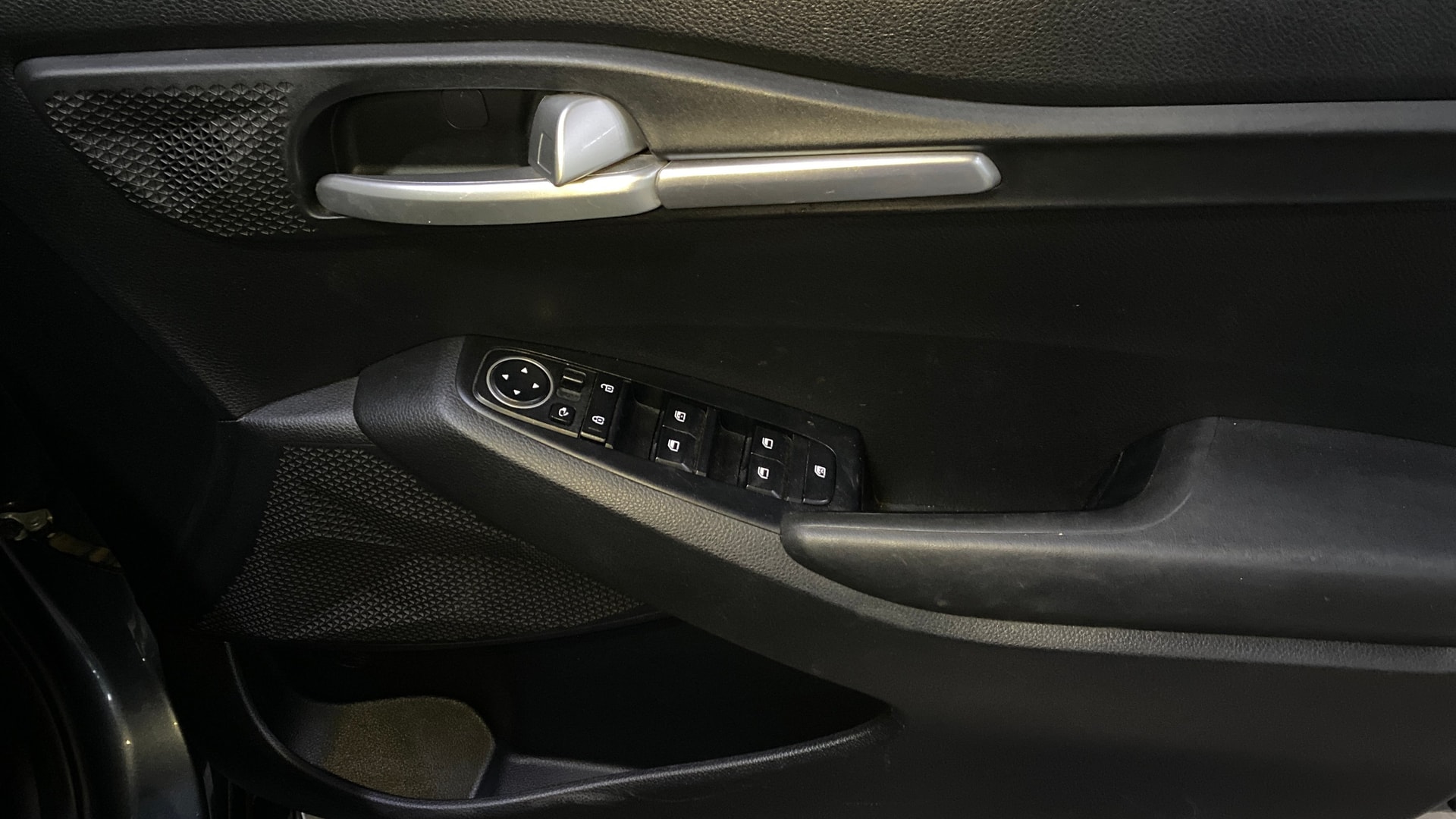 View 2021 Kia Seltos Smartstream G1.5 6MT HTK Plus Image 39 Used 2021 Kia Seltos Smartstream G1.5 6MT HTK Plus Image 39