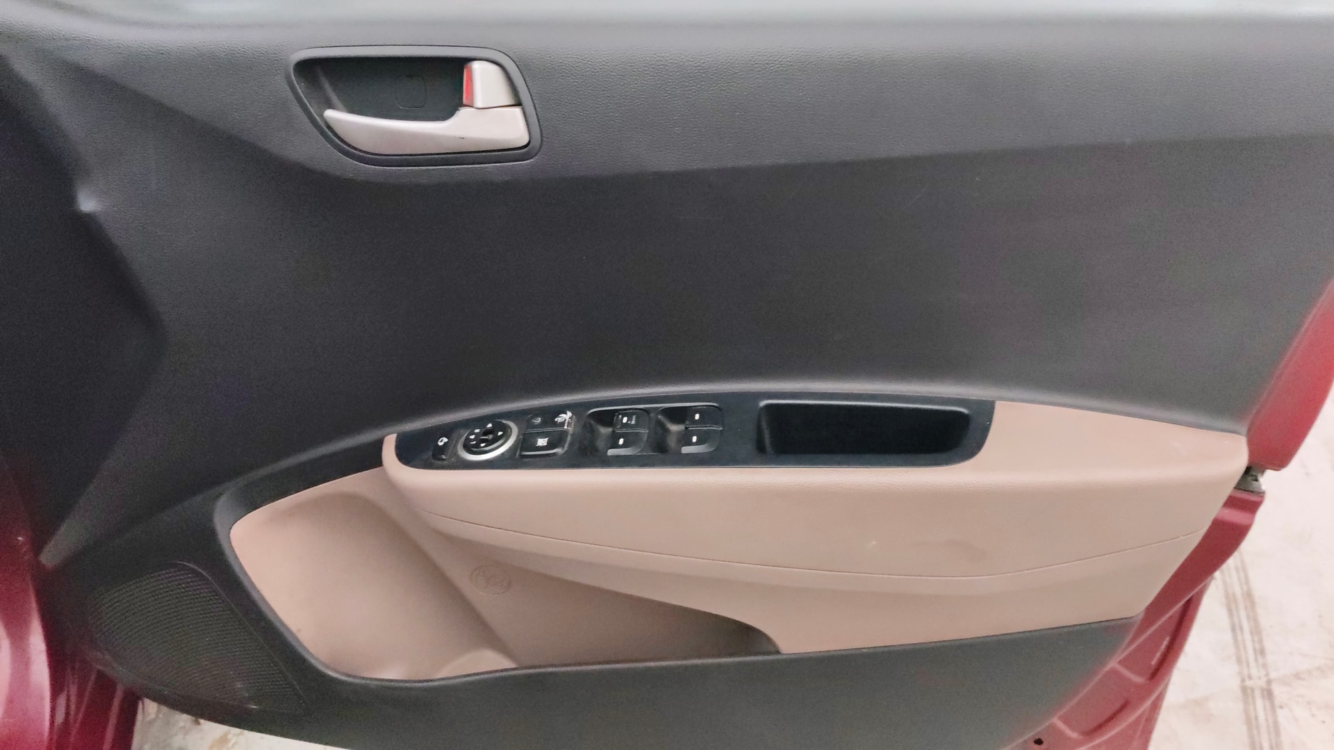 View 2014 Hyundai Grand i10 Sportz 1.2 Kappa Image 32 Used 2014 Hyundai Grand i10 Sportz 1.2 Kappa Image 32