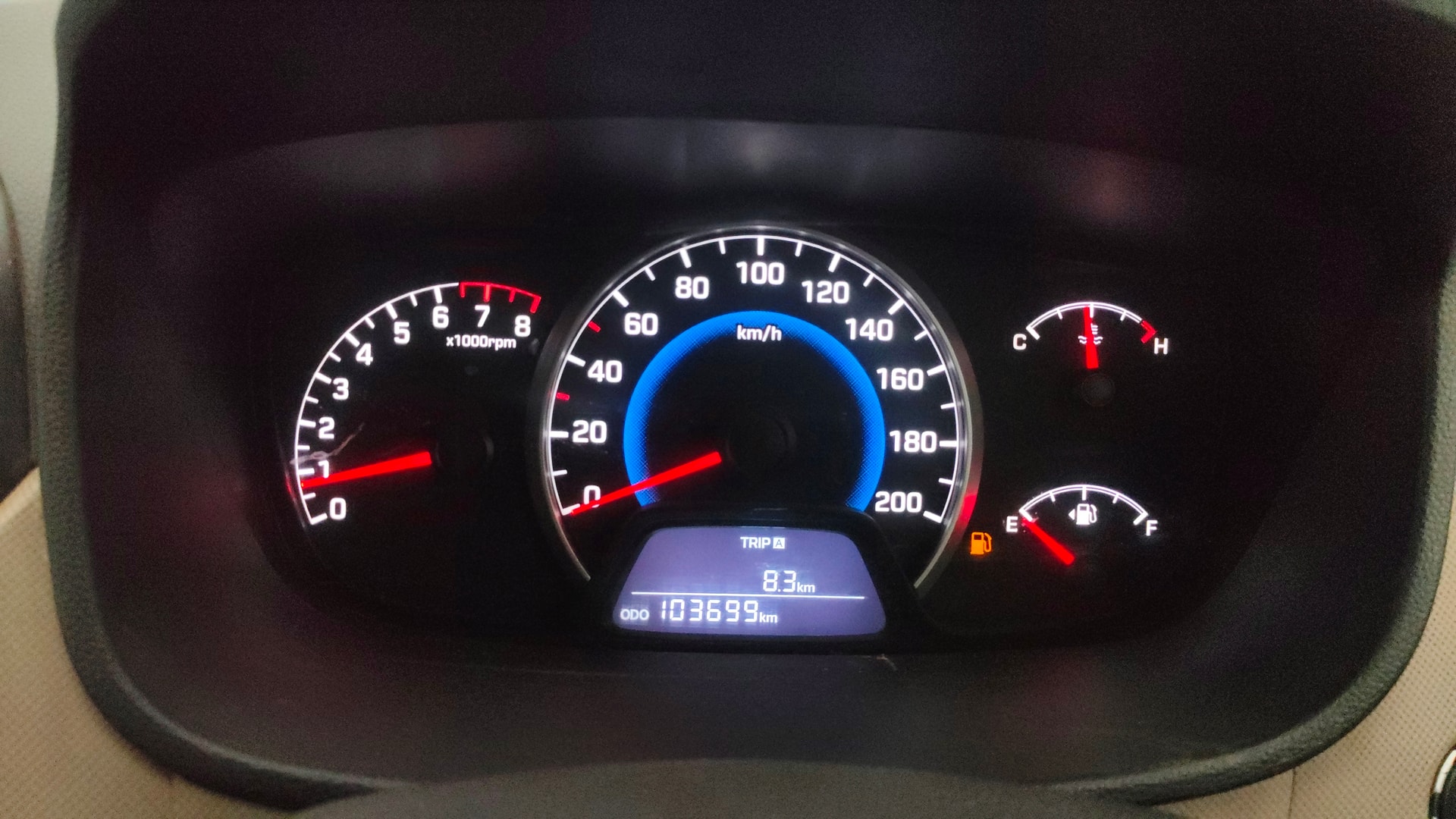 View 2014 Hyundai Grand i10 Sportz 1.2 Kappa Image 34 Used 2014 Hyundai Grand i10 Sportz 1.2 Kappa Image 34