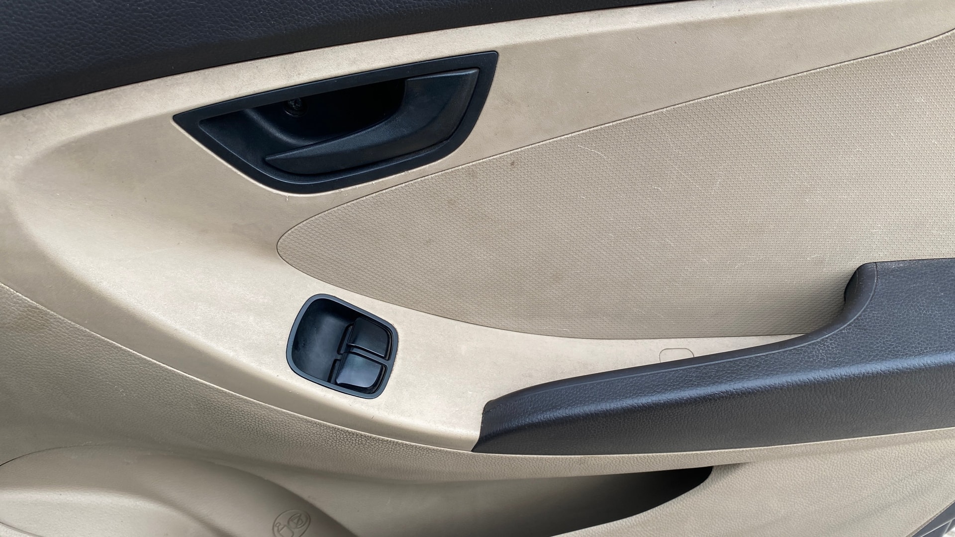 View 2017 Hyundai EON Era Plus Image 41 Used 2017 Hyundai EON Era Plus Image 41