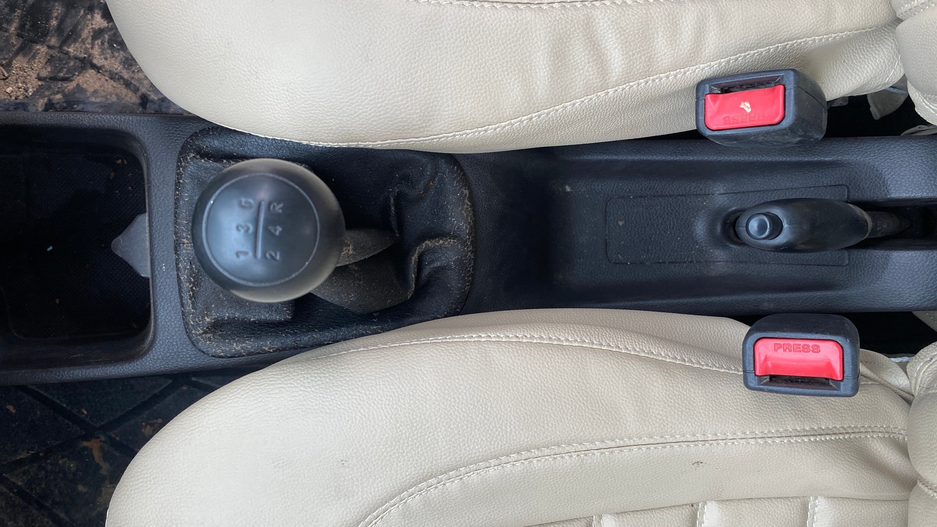 View 2017 Hyundai EON Era Plus Image 44 Used 2017 Hyundai EON Era Plus Image 44