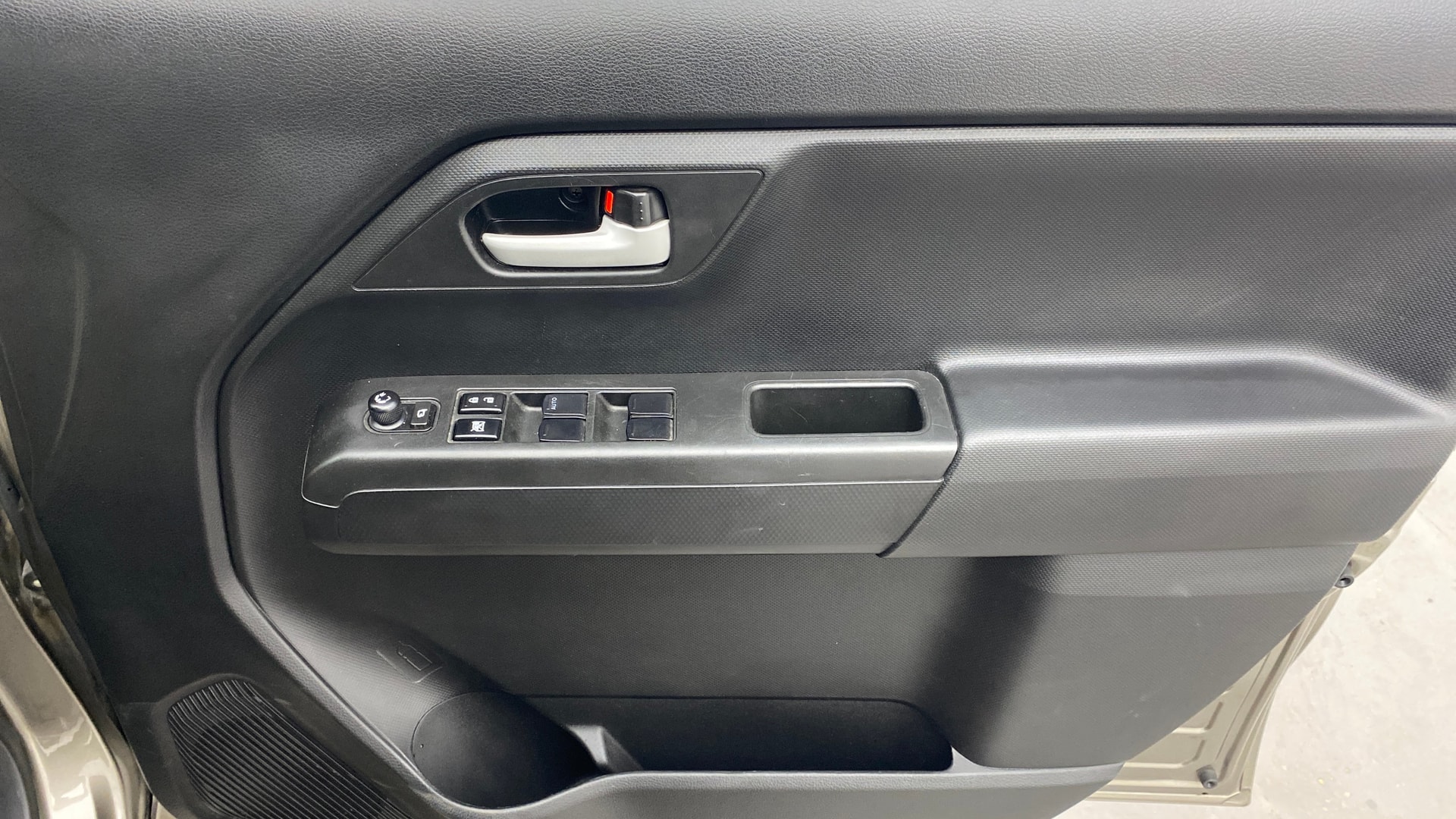 View 2023 Maruti Suzuki 1000 Base Variant Image 32 Used 2023 Maruti Suzuki 1000 Base Variant Image 32