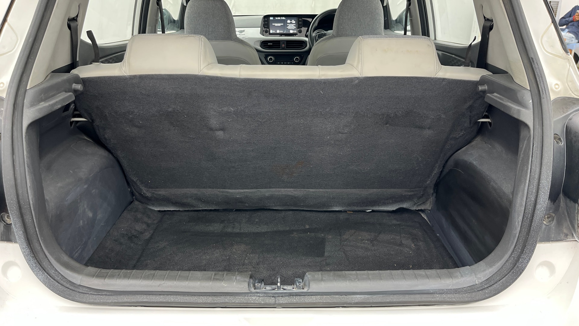 View 2019 Hyundai Grand i10 Nios Sportz Petrol AMT Image 10 Used 2019 Hyundai Grand i10 Nios Sportz Petrol AMT Image 10