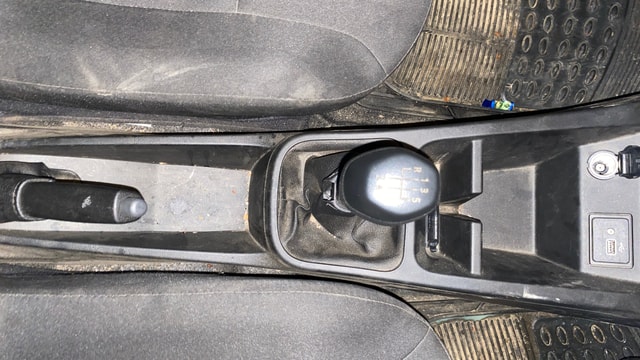 View Renault Kwid Image 38 Used Renault Kwid Image 38