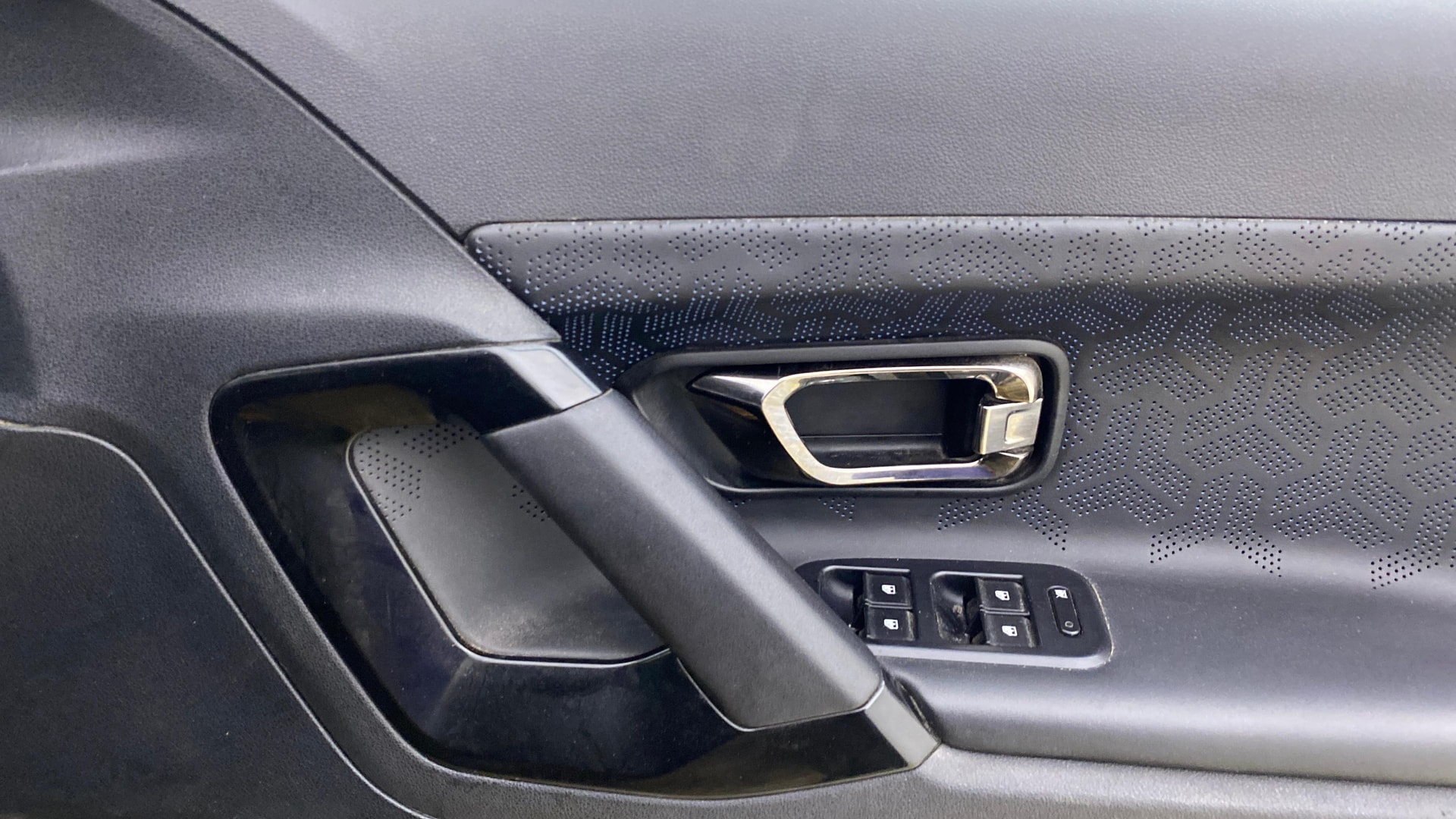 View 2023 Tata Safari XZA Plus Option Dark Image 41 Used 2023 Tata Safari XZA Plus Option Dark Image 41