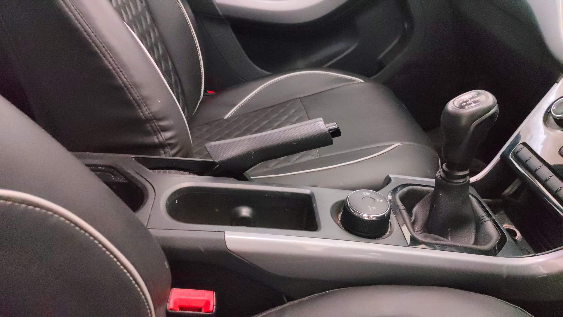 View 2022 Tata Nexon Revotron XE Image 38 Used 2022 Tata Nexon Revotron XE Image 38
