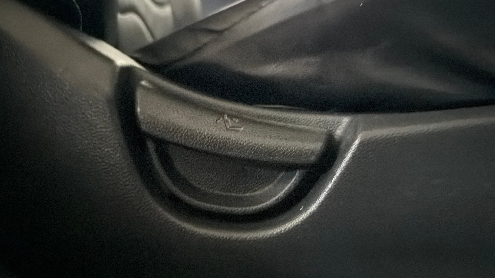 View 2015 Hyundai Grand i10 Sportz 1.2 Kappa Image 18 Used 2015 Hyundai Grand i10 Sportz 1.2 Kappa Image 18